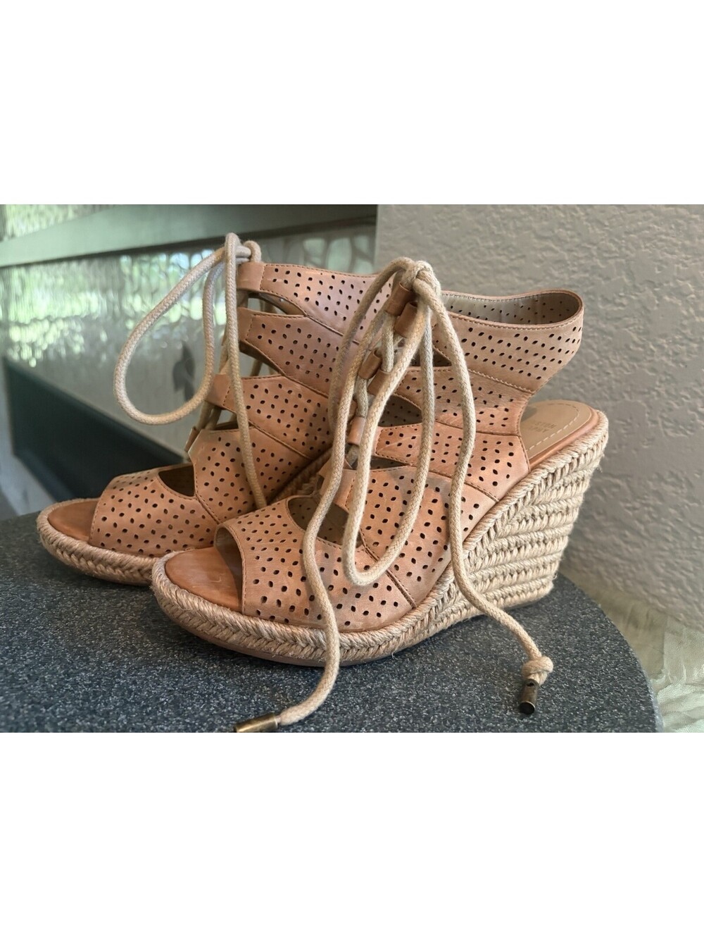 Johnston & Murphy Size 6 MANDY Cloud Waxy Leather Sandals Womens Shoes VGC